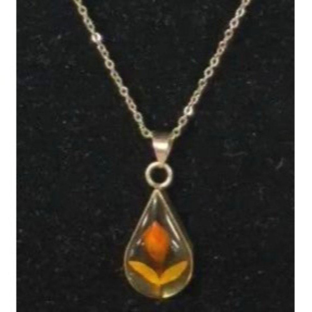 Vintage Sterling Pendant Encased Lucite Dried Flower